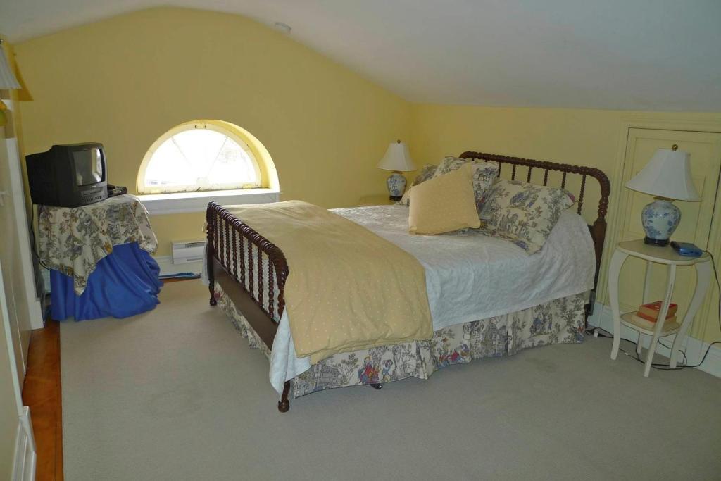 Mackechnie House Bed & Breakfast Cobourg Room photo